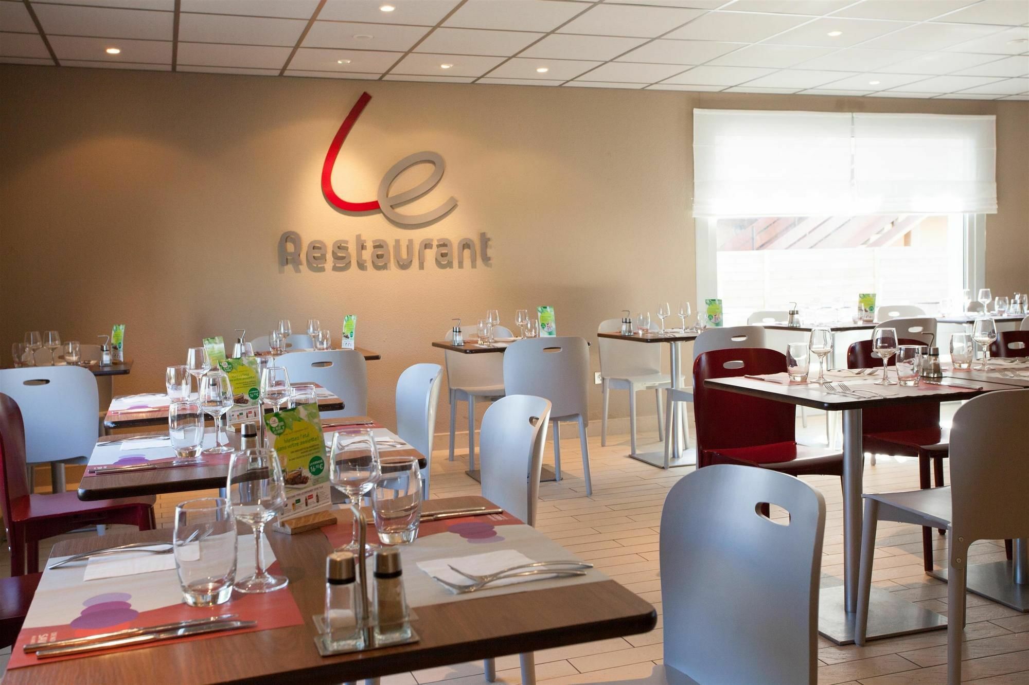 Campanile Tours Sud - Chambray-Les-Tours Hotell Eksteriør bilde